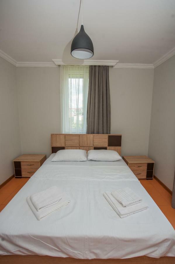 Hotel Cosmos Batumi Exterior photo